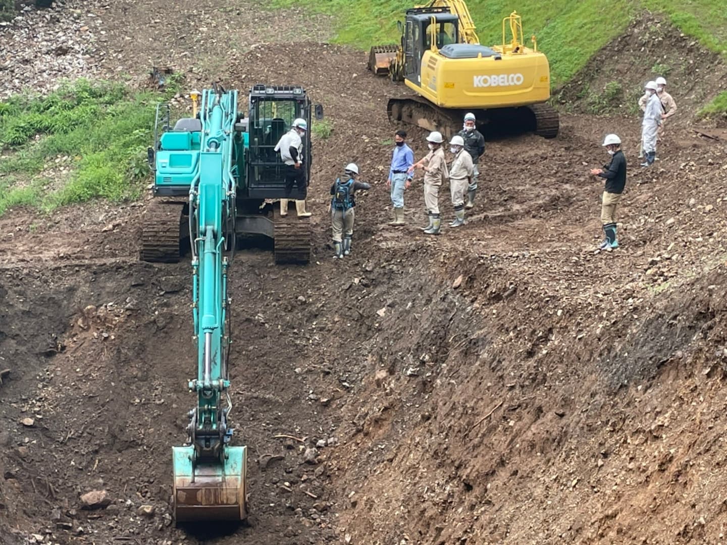 実際の現場と機器を見ながら理解を深めていただくことを目的として開催しました