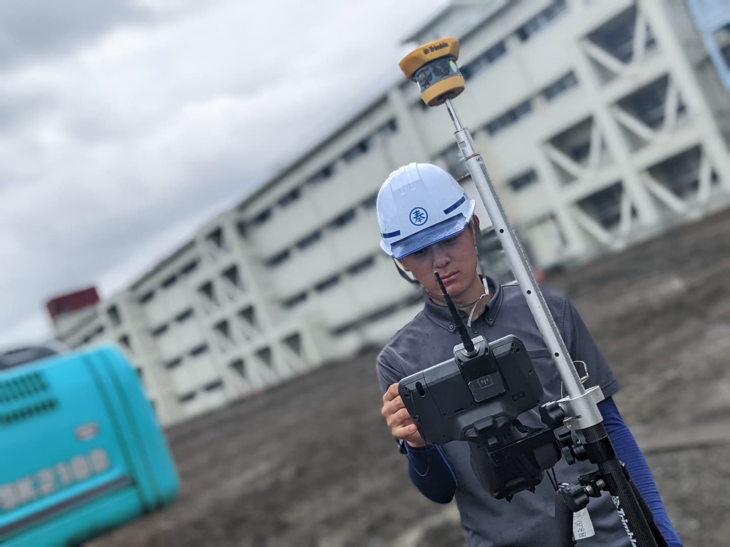 東海工業専門学校の土木工学科3年生の生徒をインターンとして受けれました。