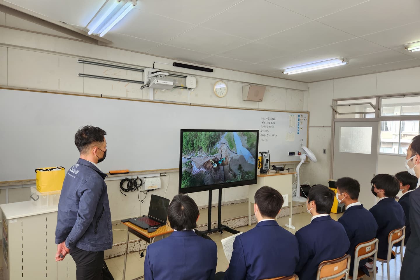 Miyama株式会社 岐阜県立山県高等学校にて、令和４年度　関市・山県市合同説明会に参加しました。